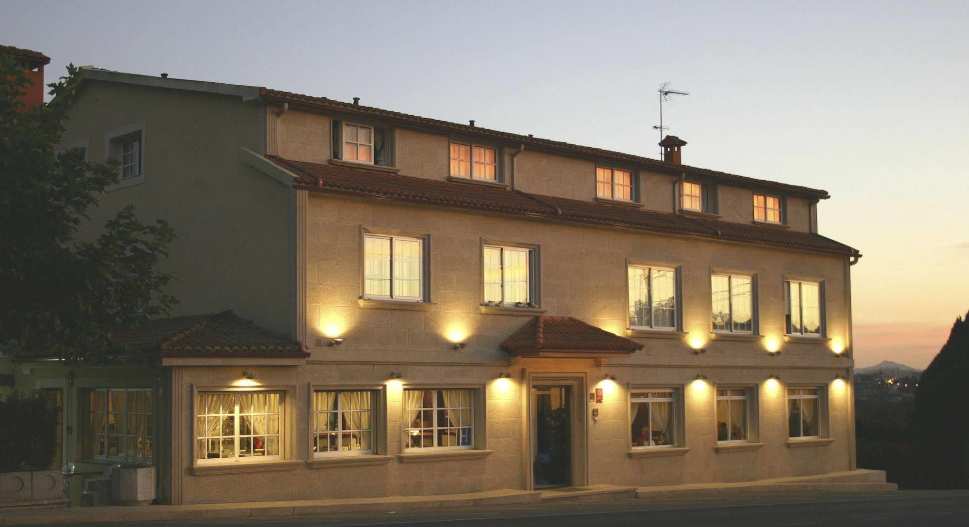 Hotel O Pino 外观 照片